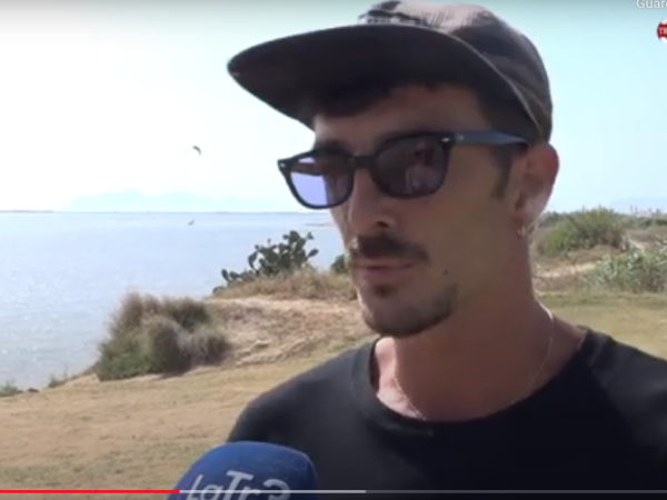 Gianmaria Coccoluto, il campione mondiale freestyle, rivela la sua passione per il kitesurf e la sua adorazione per la laguna de Lo Stagnone di Marsala