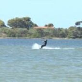 Rai Celebra la Bellezza dello Stagnone e dei Kitesurfers in un Coinvolgente Reportage