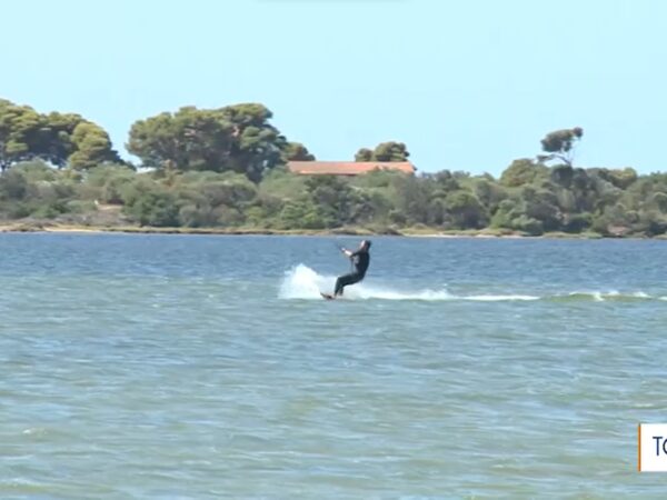 Rai Celebra la Bellezza dello Stagnone e dei Kitesurfers in un Coinvolgente Reportage